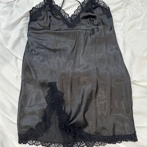 Elegant Black Lace Trim Nightgown